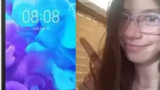 Vi faccio vedere il mio telefono