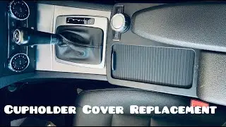 Как заменить роликовую крышку подстаканника на Mercedes Benz C-класса
