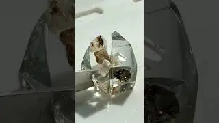 ASMR Slicing Clear Resin to Reveal Sparkling Quartz Inside #asmr #satisfying #relaxing #relax