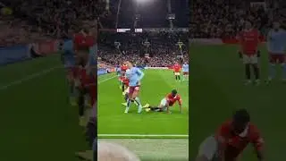 Tyrelle Malacia brave tackle against Aston villa|Manchester united