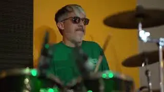 2025 10  04   LOS MANTIS   LIVE SESSION