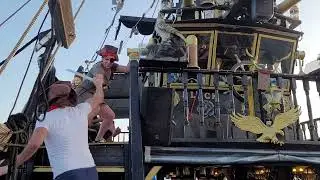 un sacr&eacute; pirate!
