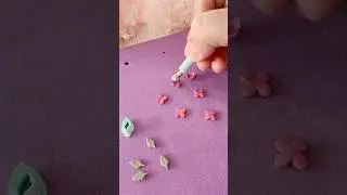 Simple polymer clay flowers #polymerclay #polymerclayflowers #claycraft #polymerclayearrings #clay
