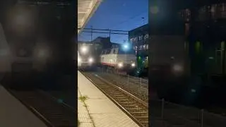 Railcare TMZ/TMY passerar f&ouml;rbi &Auml;lvsj&ouml;. Filmat med @Trainspotter-sweden #railtrack #railway
