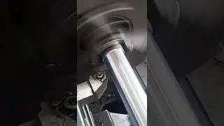 TORNEANDO PINO DE A&Ccedil;O &bull; #machine #torno #fresadora #cnc #usinagem #o #industria #a #metal