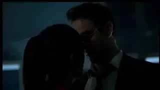 (Daredevil 2x05) Matt goes to Elektra's penthouse