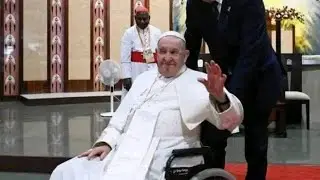 The Pope goes to confession: #catholic #sacrement #christianity #confessions #church #pope #viral 