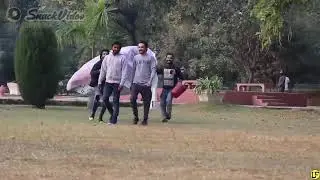 LahoriFied:Bucket & Blanket Wrapping Prank 😂 #SnackActingStar #mylifemychoice #pranks #prank #prank