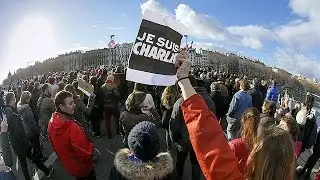 Una marea humana hist&oacute;rica en Lyon