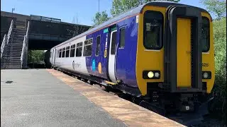 Northern class 156 156426 Coasts past Denton working 5N31
