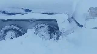 Метель третий день, север-вахта.