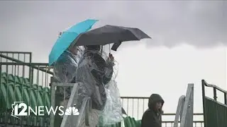 A cold and wet day at WM Phoenix Open