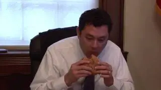Taste Test: Rep. Chaffetz Judges Best Burger on the Hill