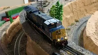 HO Scale ScaleTrains Rivet Counter GE Tier 4 GEVO ET44AH DCC Locomotive CSX new