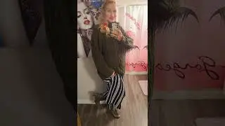 #fashion #summerlyn #green #boots #sweater #rounduplasvegas