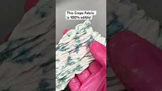 Edible Crepe Fabric! Would you like the recipe? #cakedecorating