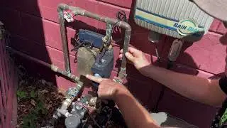 How to reset the Moen Flo water monitor