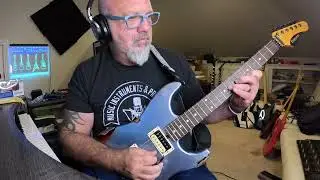 Peavey Renown