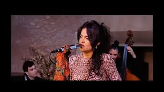 Froggy Blues Cie - I Need A Little Sugar In My Bowl