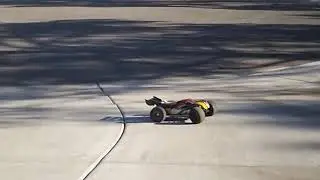 Basher Sabertooth RC CAR 4S Brushless