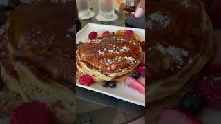 Pancakes from the #intercontinentalhotel in #Miami is top tier! 🥞