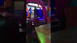 Farruko Bad Bunny - Krippy Kush en Atacames Ecuador bar beach playa caba&ntilde;a Oct 2018 tuchinitomiguel