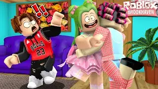 ME VISITA LA MAMA DE CALAMAR *ELLA LO CASTIGA POR SER MALO CONMIGO* BROOKHAVEN ROBLOX karola20