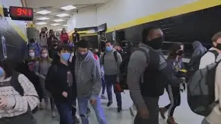 As school mask mandates are lifted, officials and parents support masks by choice