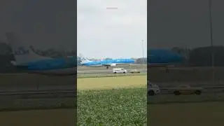 BOEING 737 - 8K2 KLM (PARIS TO AMSTERDAM) LANDING SCHIPHOL AIRPORT PLANE SPOTTING PHBCB / KL1402