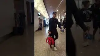 #Airportinside #youtubeshorts #trending #positivefoodlife