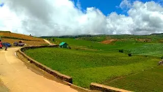 BEAUTIFUL VALLEY/WHY WASN'T SHOWN IT IN THE PHILIPPINES? PLANTS ALONG THE ROAD