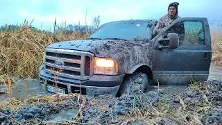 FORD F-250 vs ISUZU Trooper [MUD OFF Road]