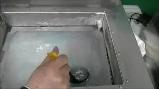 Useing the Liquid Freezer ReCella  150 to cool Ice pack.