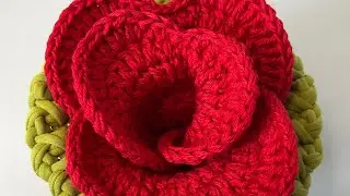 Porta copo coração/flor de crochê