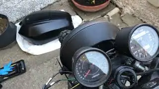Moto Guzzi V35V65 V75, Montare una strumentazione Universale Tachimetro è  Contagiri .