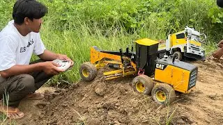 RC Construction in Action | Realistic RC Grader & Dump Truck Working on Dirt