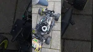 So startet man ein RC Auto mit einem Seilzug