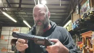 Taurus raging hunter 44 mag unboxing and fist look 