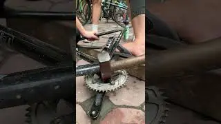 Remove stuck crankset. #cyclingtips  #mtb #cycling #bicycle