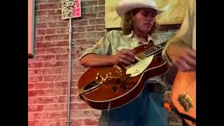 GLENN ANNIE SHAKES WYLDE WORKS!!!