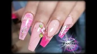 Uñas para San Valentín en tonos rosados