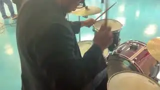 Worship HAS LLOVER