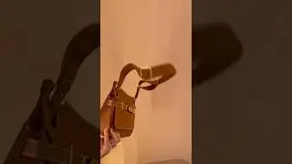 DON&rsquo;T do this at Herm&egrave;s! 🛑✋🙉🙈🙊 #hermes #luxuryshopping