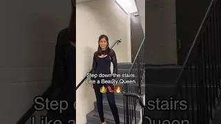 Как спускаться по лестнице на высоких каблуках 👠😨😎 #тренерпокадровыхоформ #высокиекаблукидлядевуш...