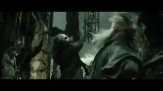 Дол-Гулдур. Что-то нападает на Гэндальфа. HD