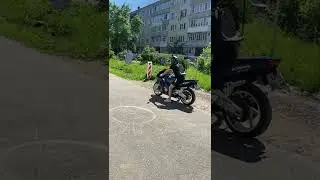 кругом Хонды!)))