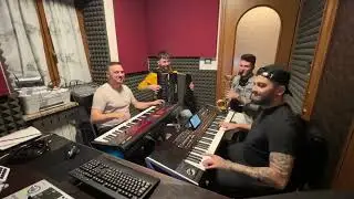 Ca la Tomeni (Cover Orchestra Luminii)