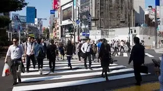Explore Tokyo on Foot &ndash; Hidden Corners & Busy Streets in 4K HDR