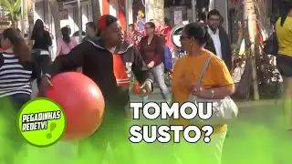 TONINHO TORNADO: DISFARCE DE QUICO ASSUSTA OS PEDESTRES COM GRITO CLÁSSICO! - PEGADINHAS REDETV!