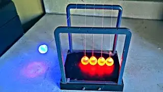 Light Up Newton's Cradle